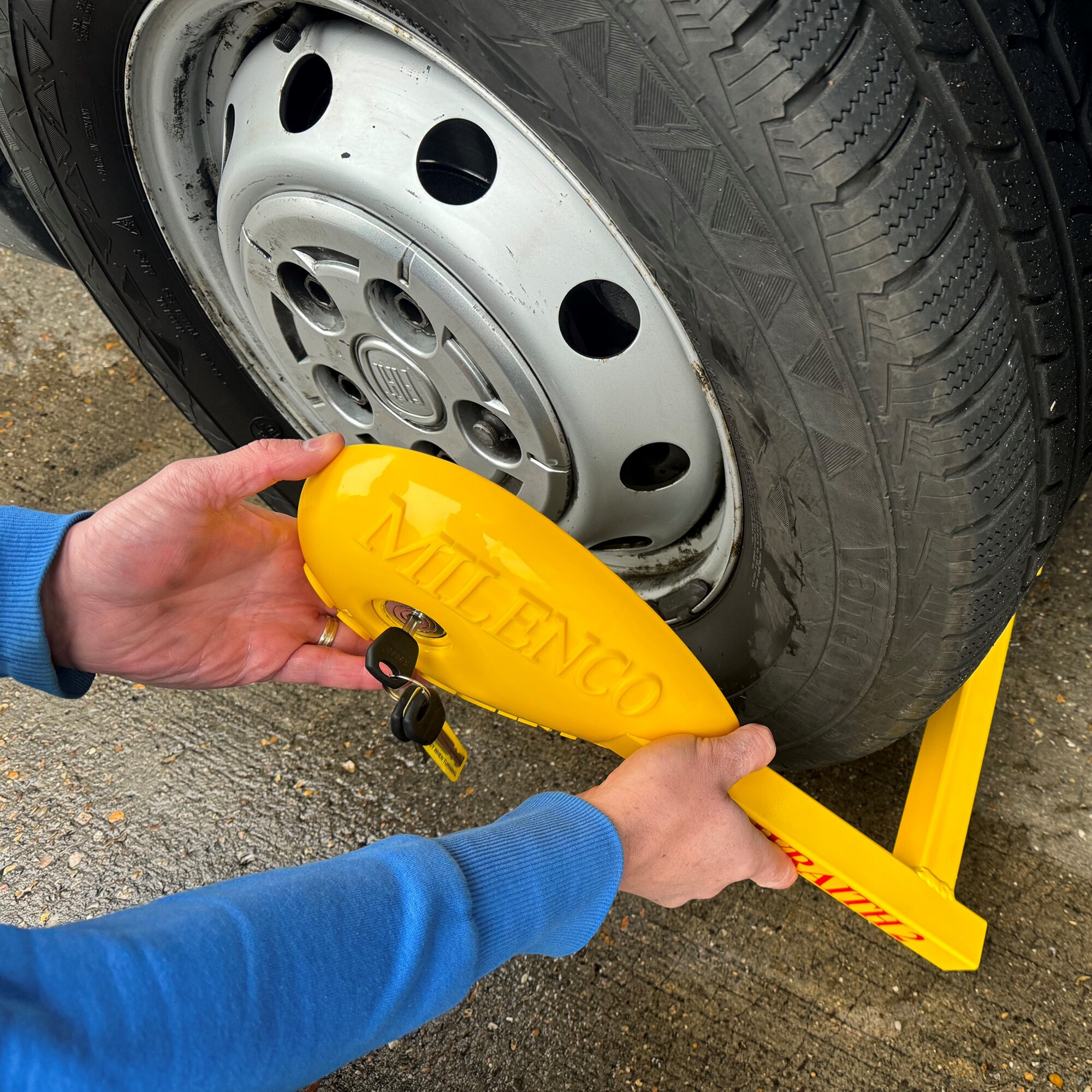 Milenco Zacisk koła Wraith 3