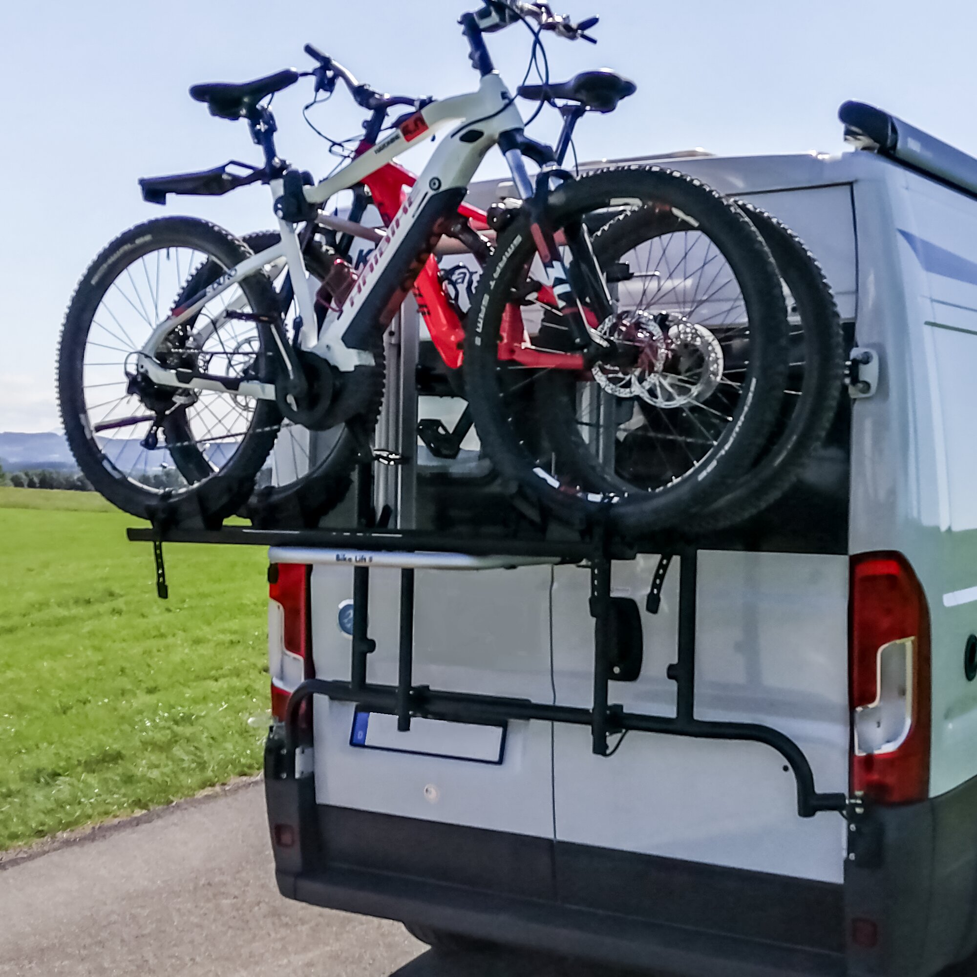 EuroCarry Elektryczny bagażnik na rowery do Ducato/Jumper/Boxer