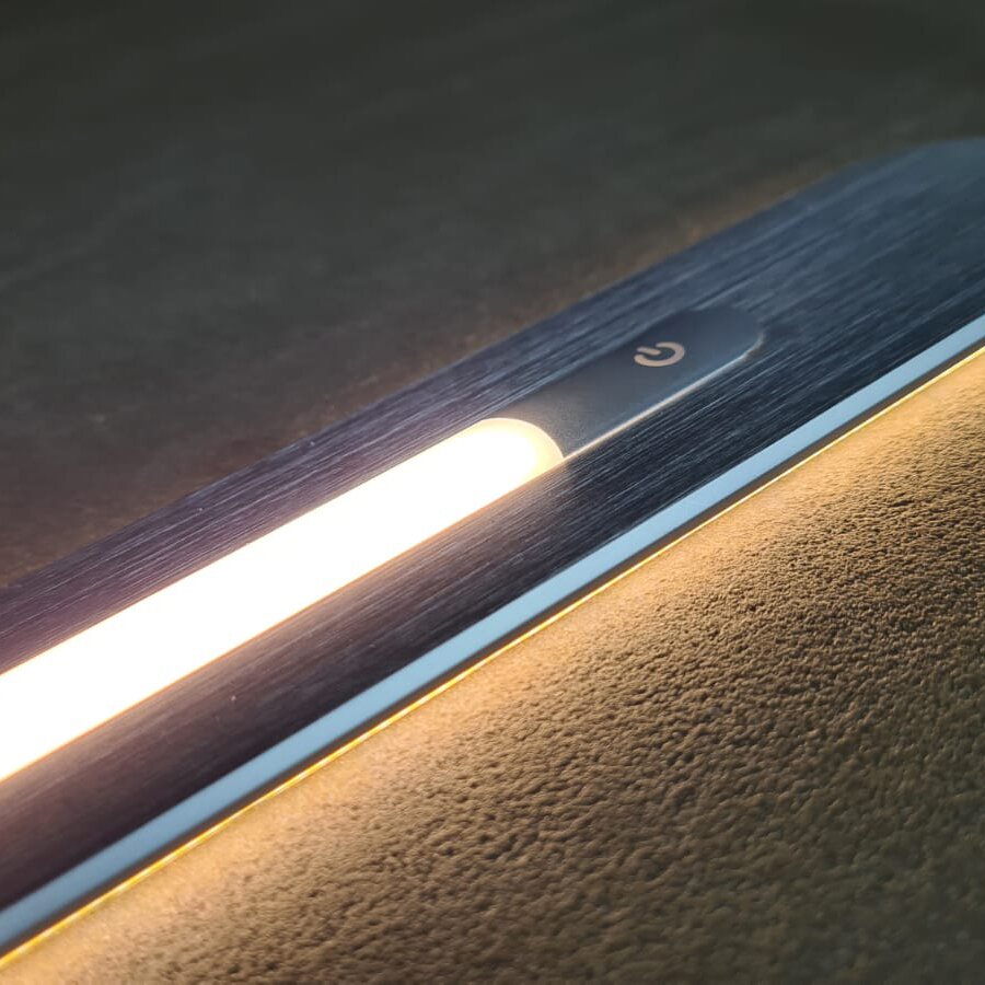 PCS Oświetlenie kabiny ze zintegrowanym oświetleniem otoczenia, srebrne