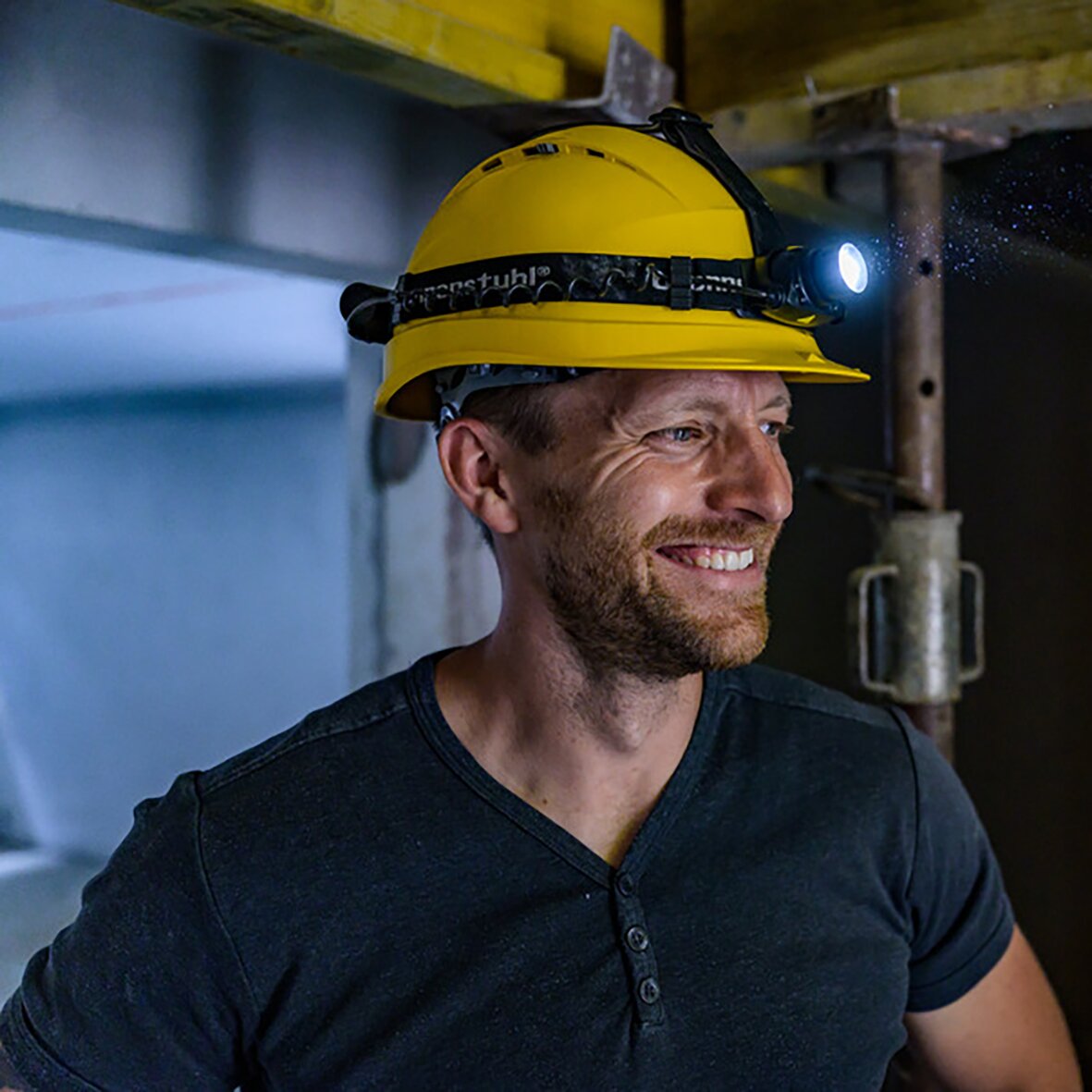 Brennenstuhl Latarka czołowa LuxPremium, 400 lumenów