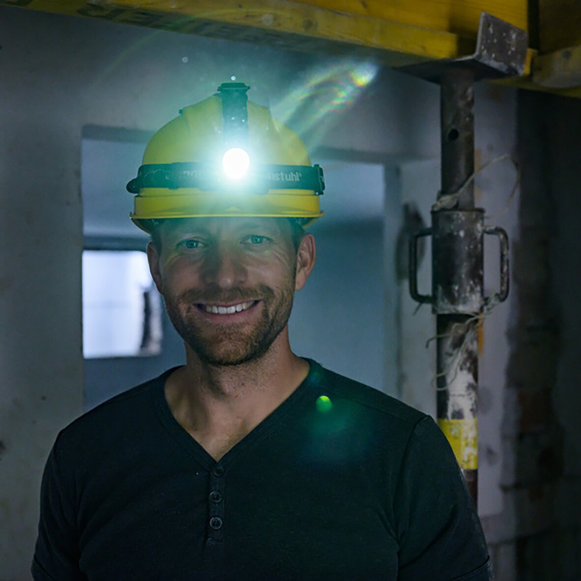 Brennenstuhl Latarka czołowa LuxPremium, 400 lumenów