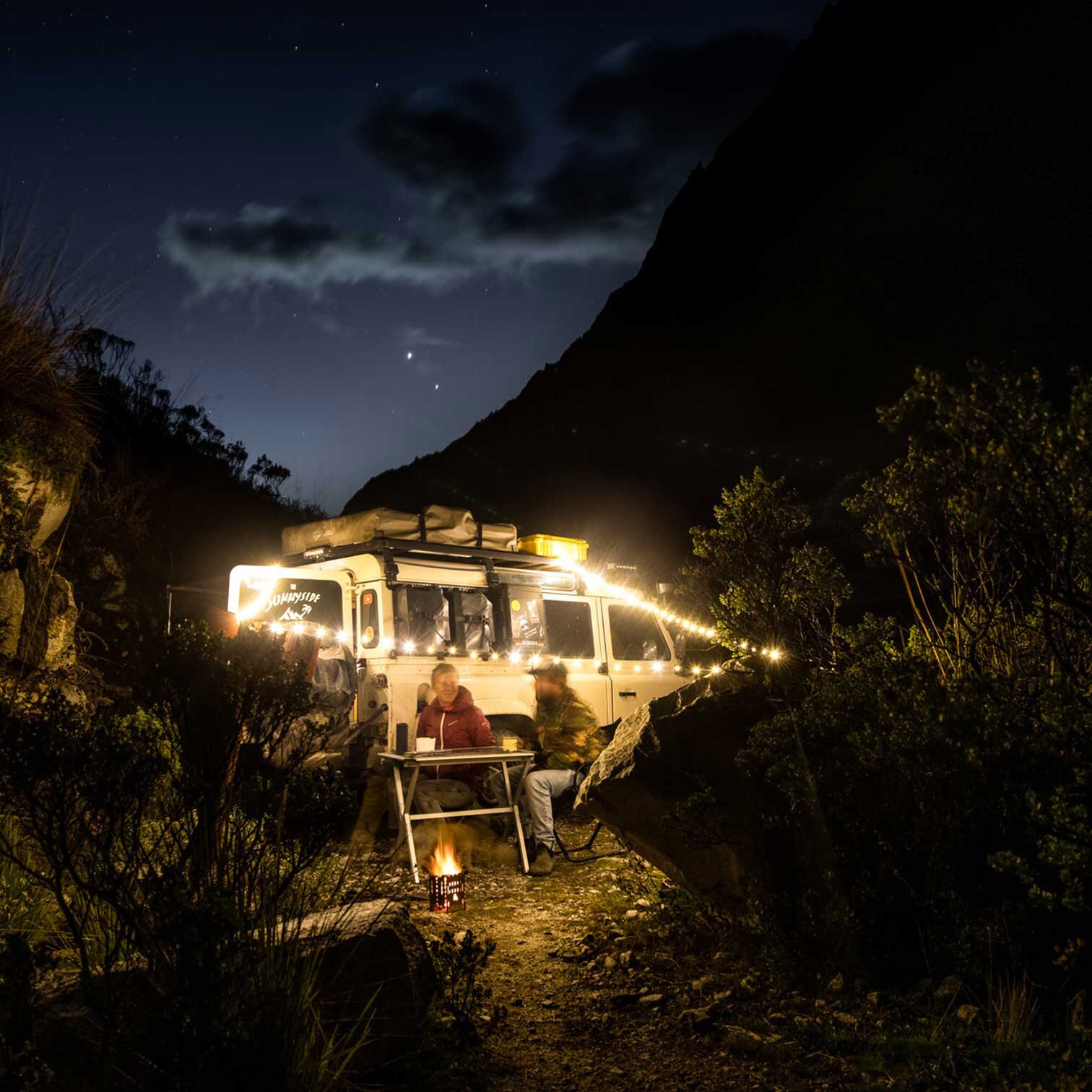 SUNNYSIDE Zewnętrzne lampki zewnętrzne Camplight USB