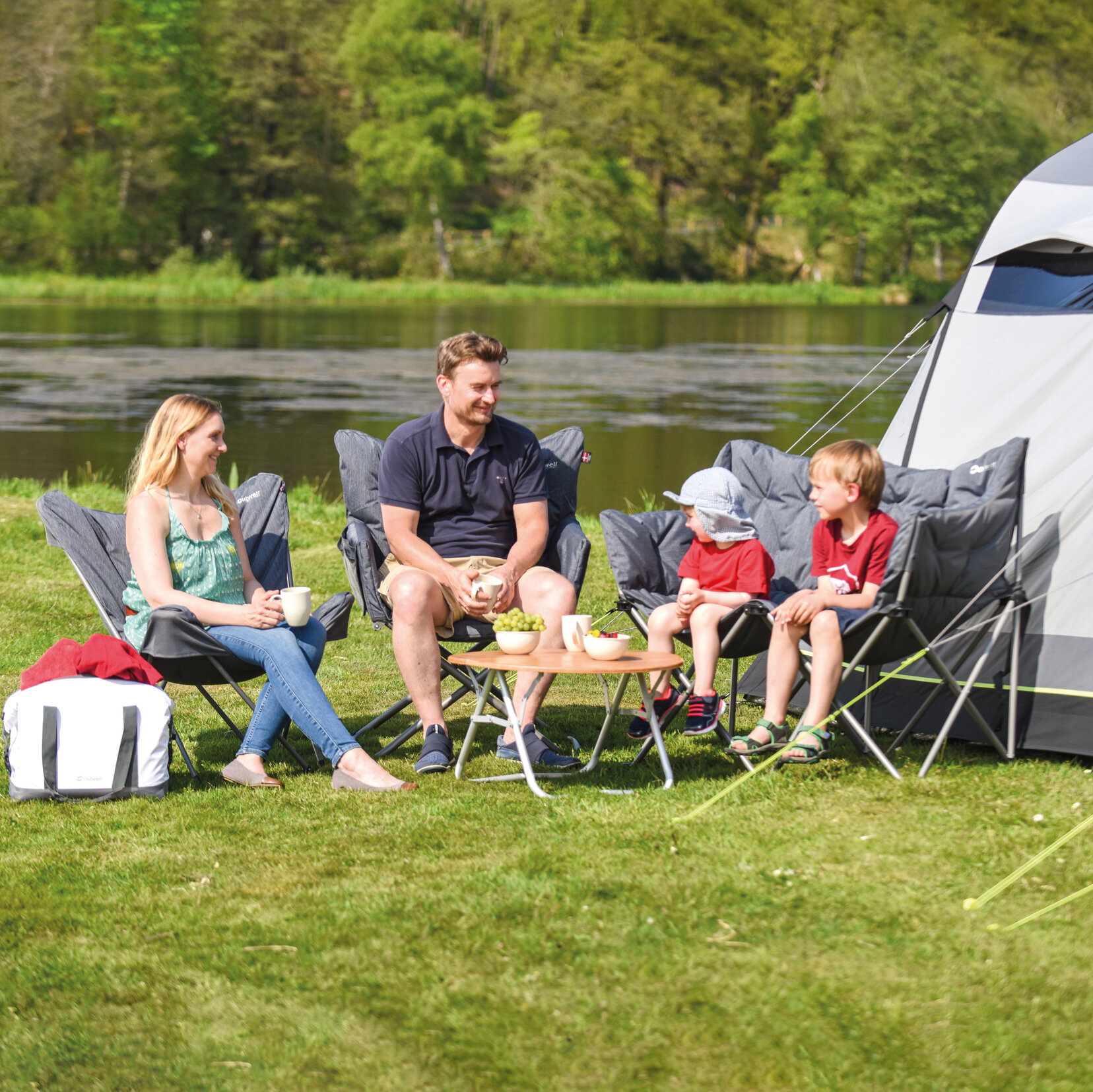 Outwell Seria mebli Lake, Moonchair