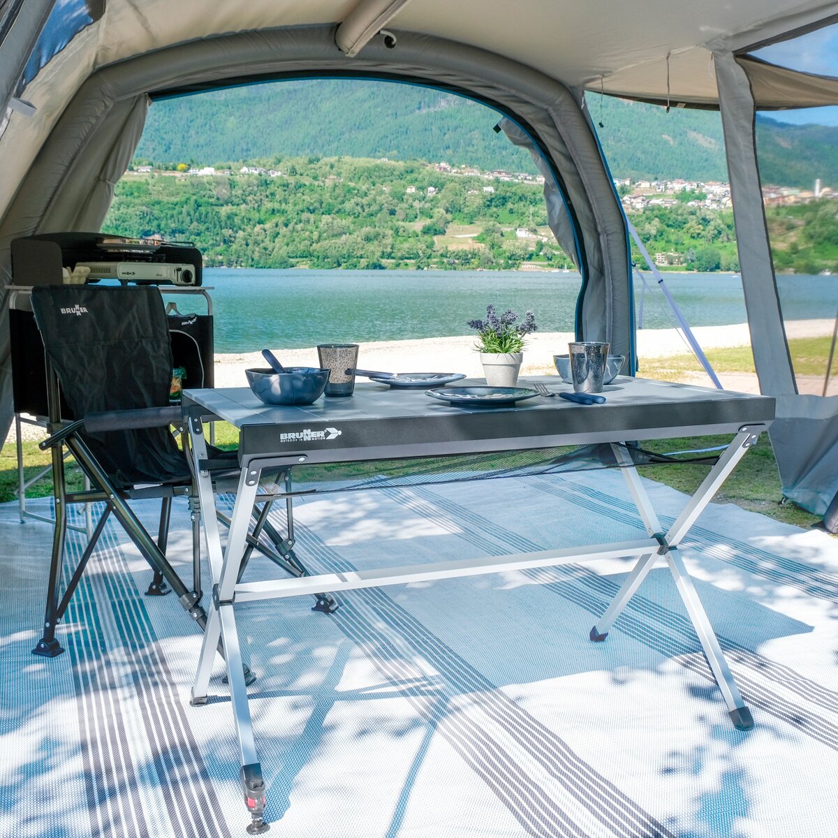 Brunner Zwijany stół kempingowy Titanium Axia, 122 cm