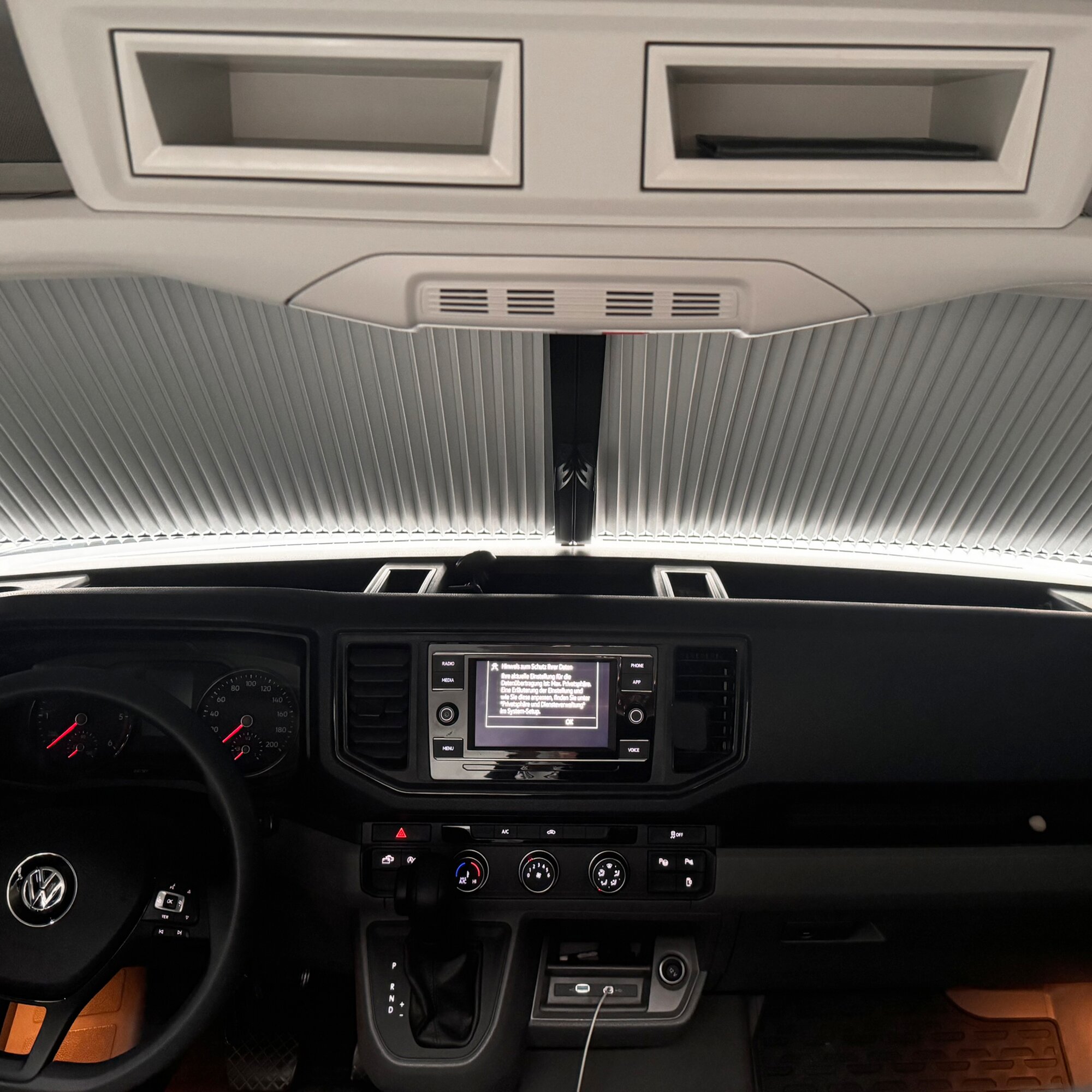 Remis REMIfront V do MAN TGE i VW Crafter Gen. 2, Część przednia do pojazdów bez górnego schowka