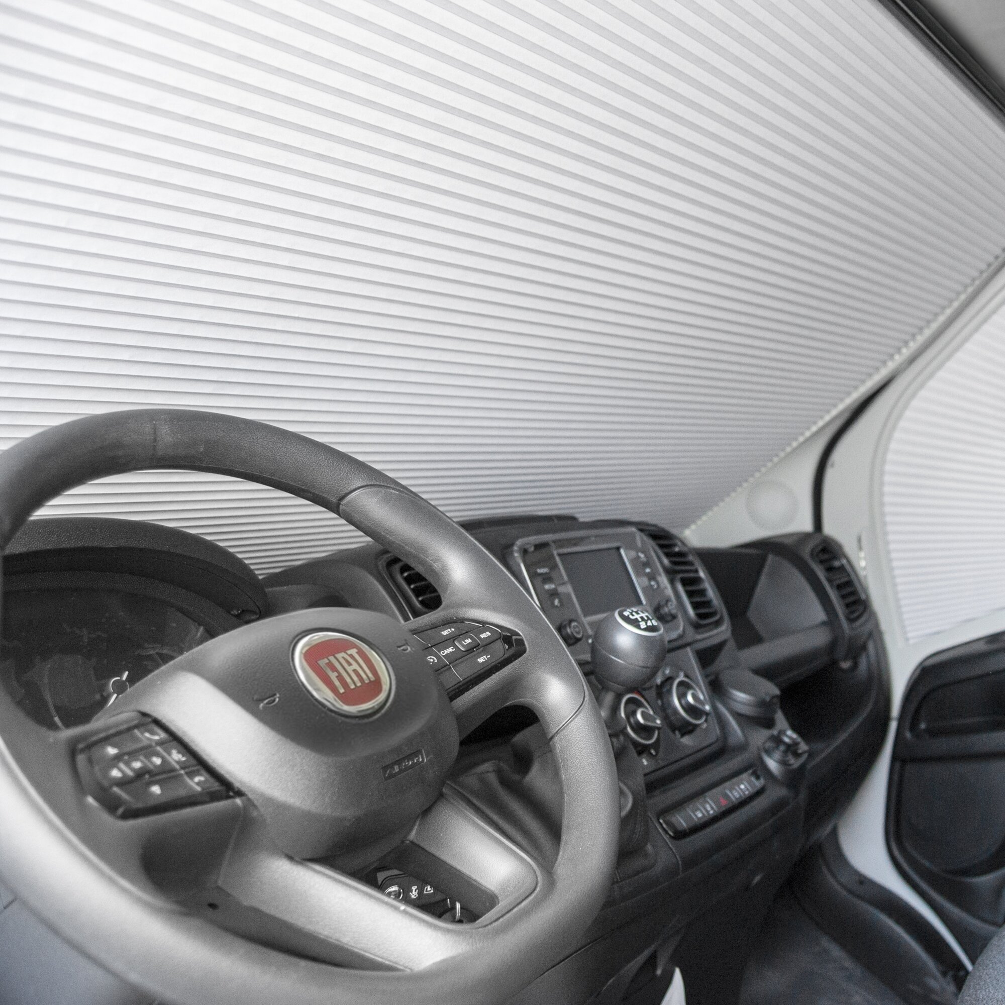PREMtec System przyciemniania szyby przedniej darkStar do Fiata Ducato, produkowany od 2006/07